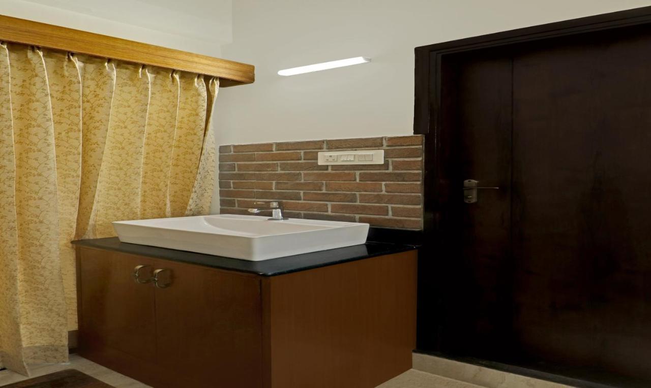 Treebo Celebrity And 3* Bangalore