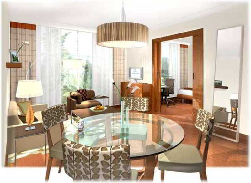 Hilton Embassy Golflinks Hotel