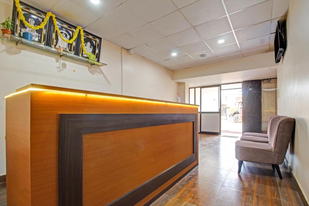 Oyo Flaghship 70376 I Care With Greenery Comforts 3*
