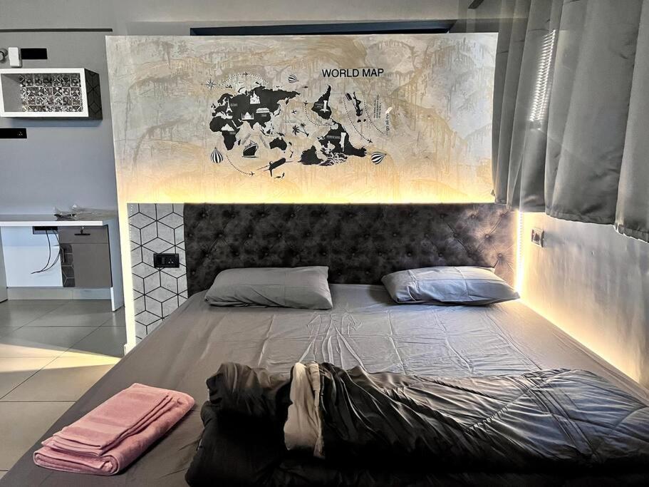 Unique, Private Pent House With Big Balcony. *