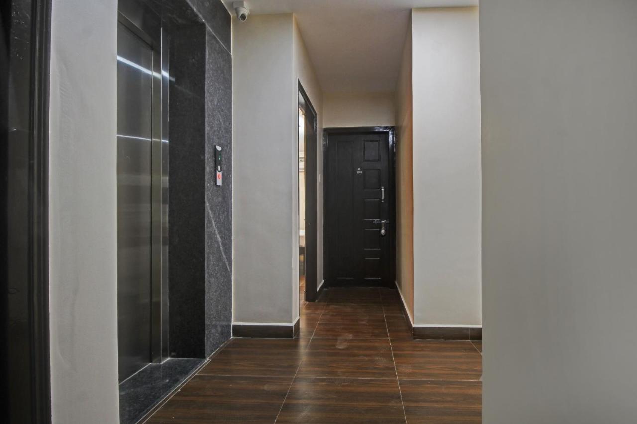 Oyo Flaghship 70376 I Care With Greenery Comforts 3* Bangalore