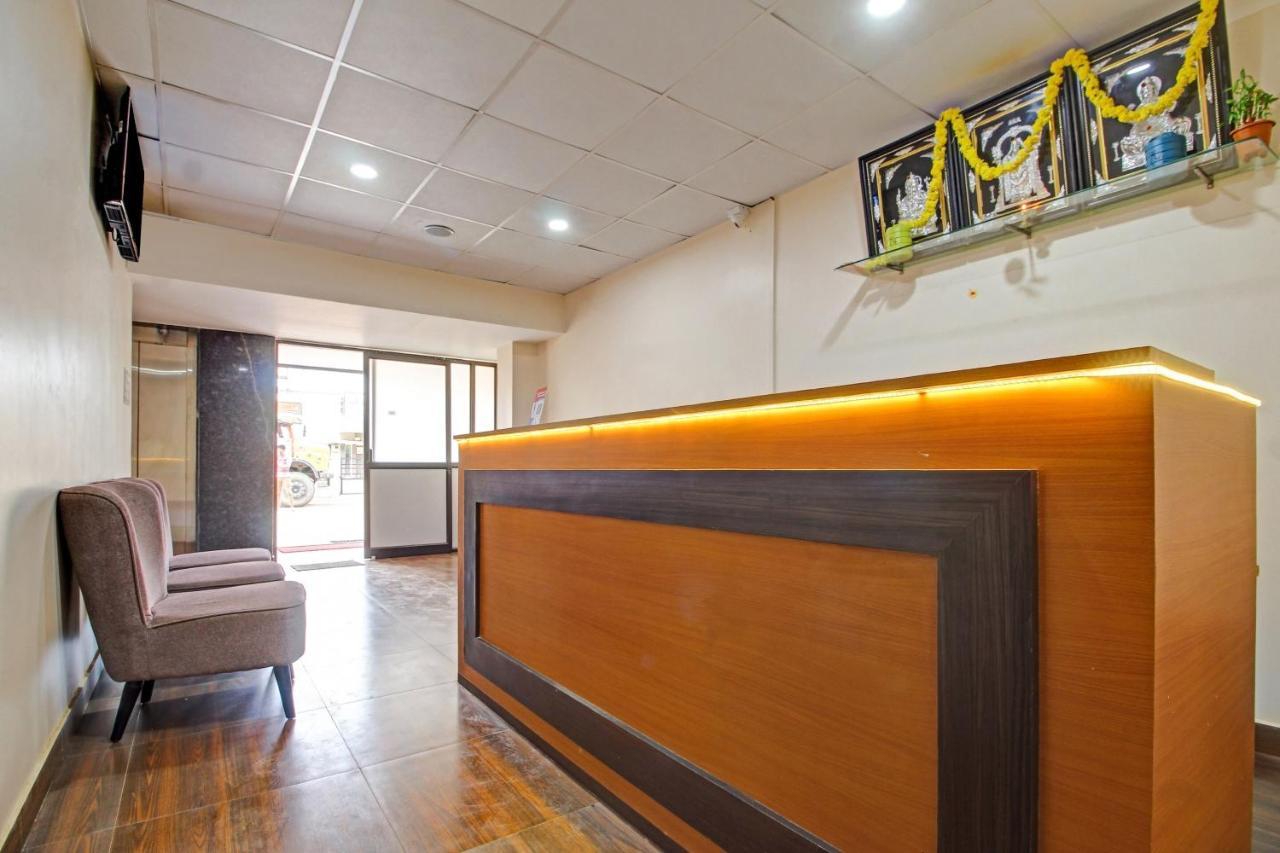 Hotel Oyo Flaghship 70376 I Care With Greenery Comforts 3*