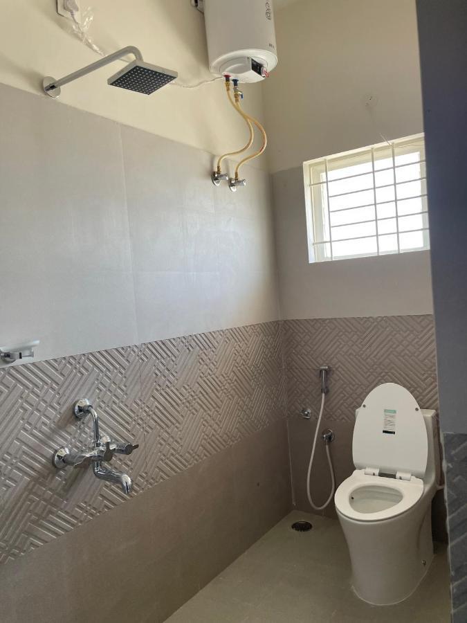 Sagar Niwas-1bhk And 2bhk Short Flats - Nh Hcl Ec Bommasandra Apartment *