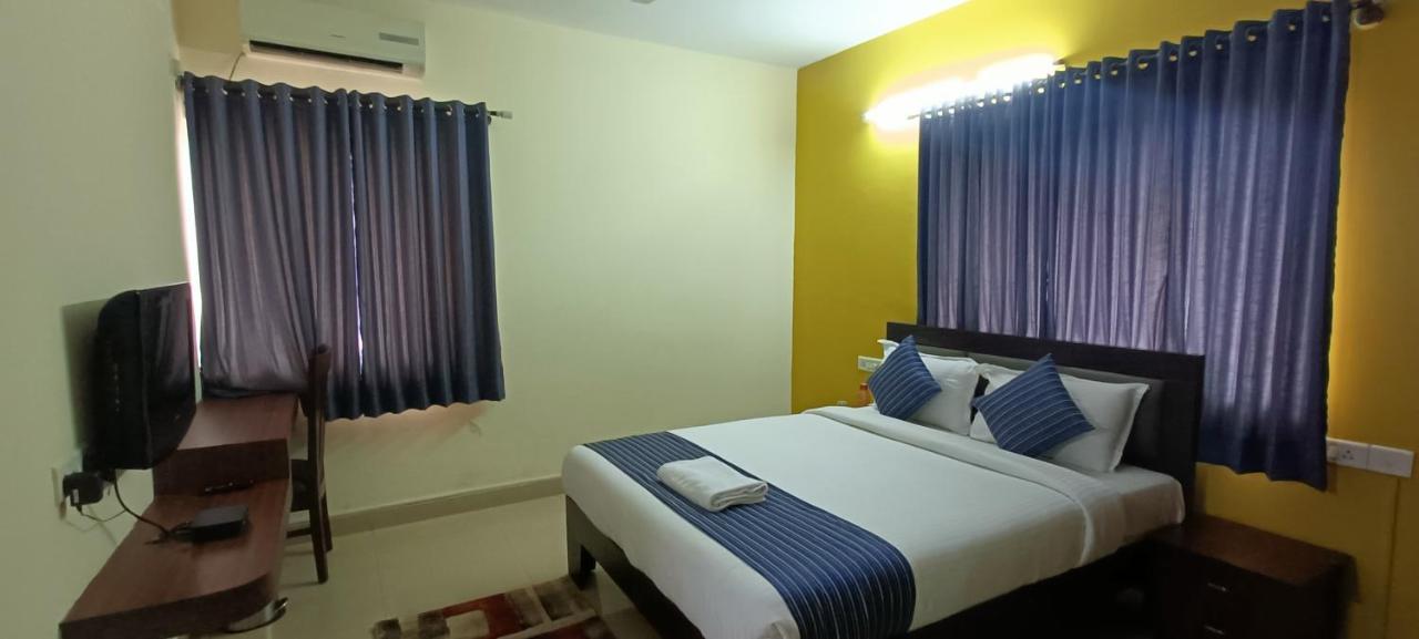 Bulande Comforts-service In Brookfield Guest house *