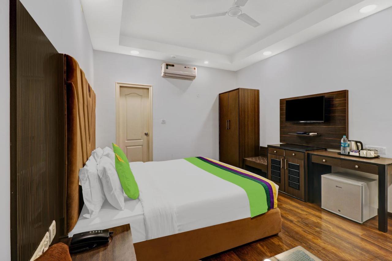 Treebo Elmas Boutique Hotel 3*