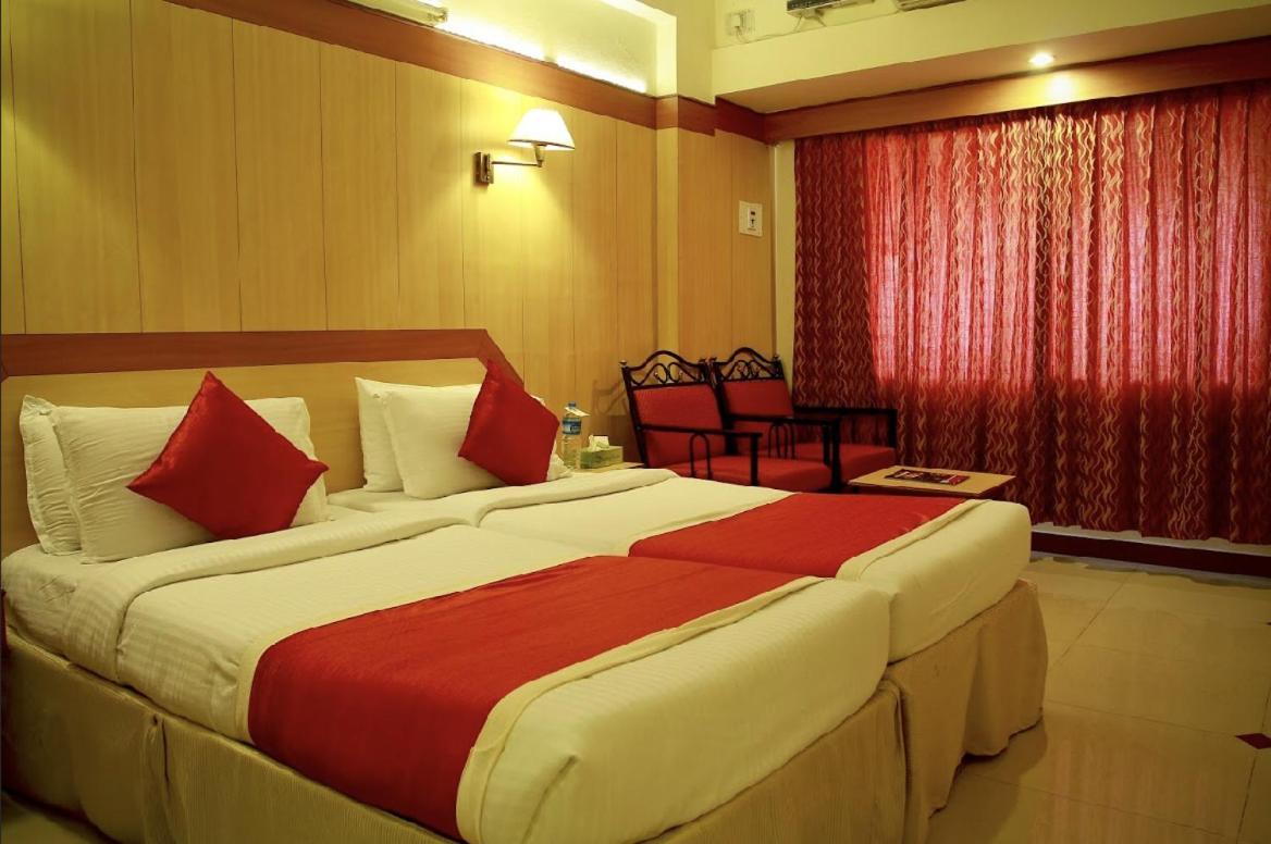Hotel Swagath 2*