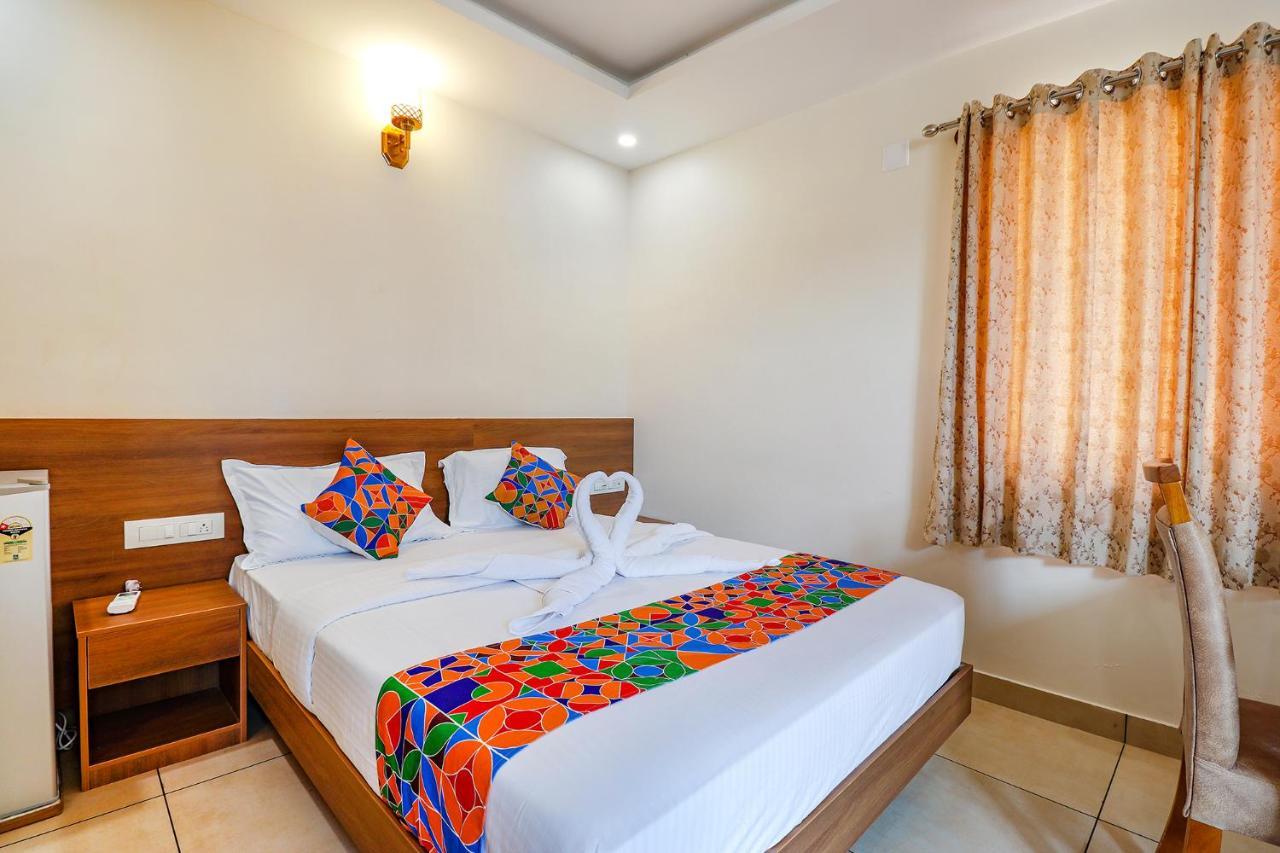 Fabhotel Green Park Residency - Nr Manipal Hospital 3*