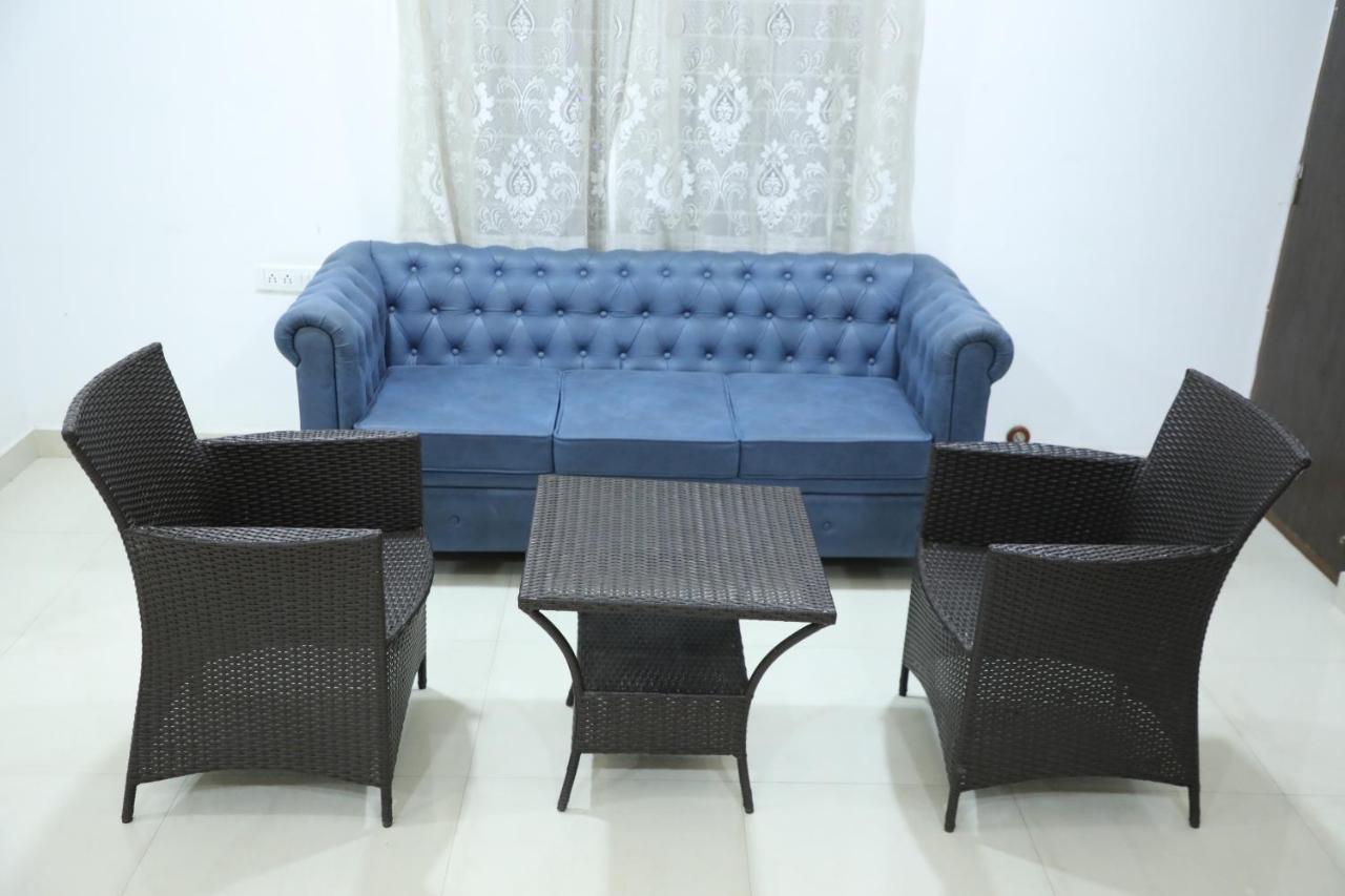 Krishna's Landmark Business Hotel- Near International Airport Hotel