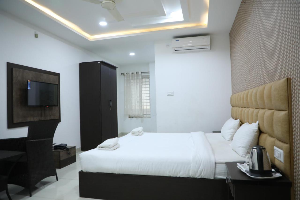 Krishna's Landmark Business Hotel- Near International Airport Bangalore