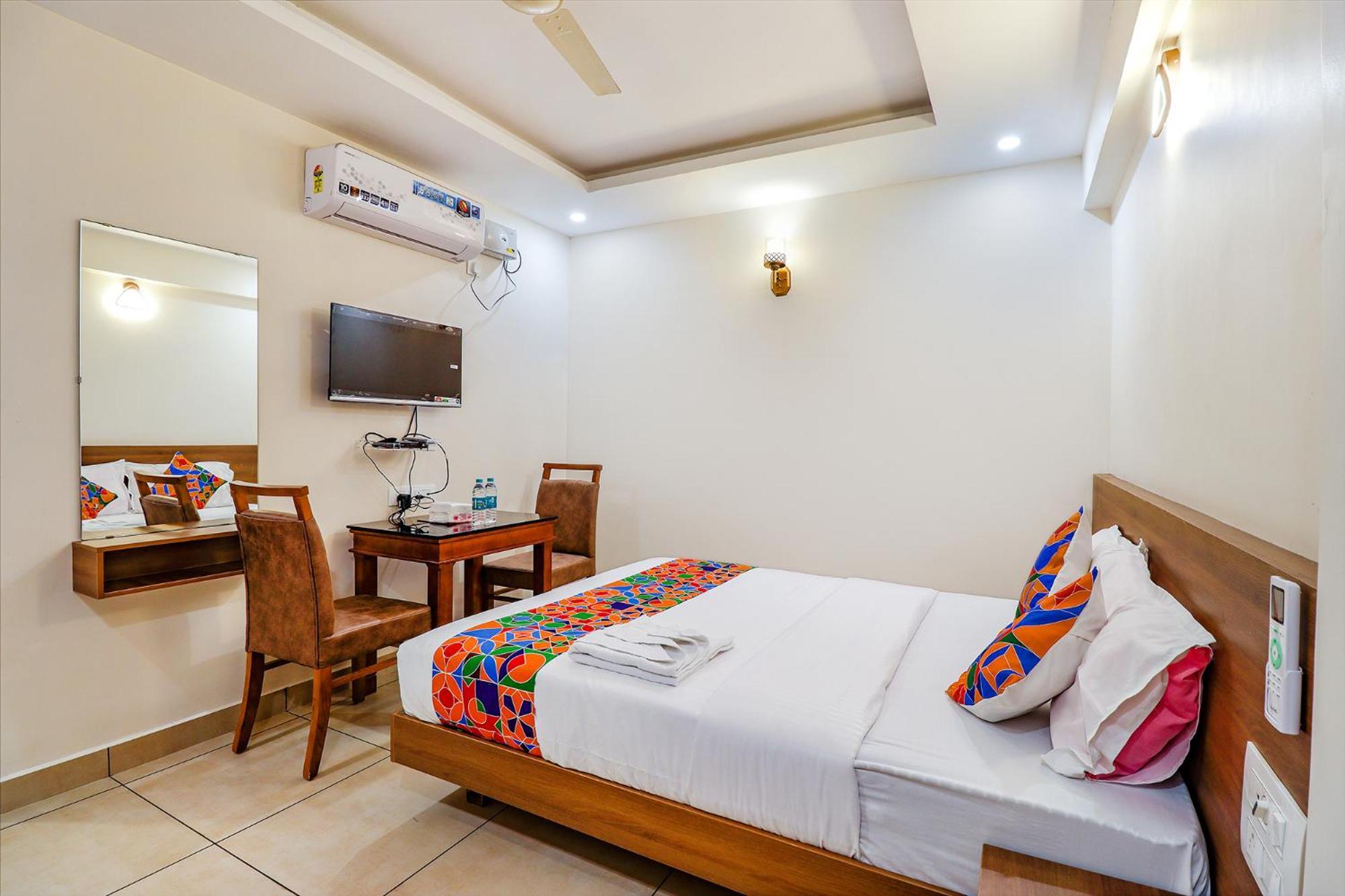 Fabhotel Green Park Residency - Nr Manipal Hospital 3*