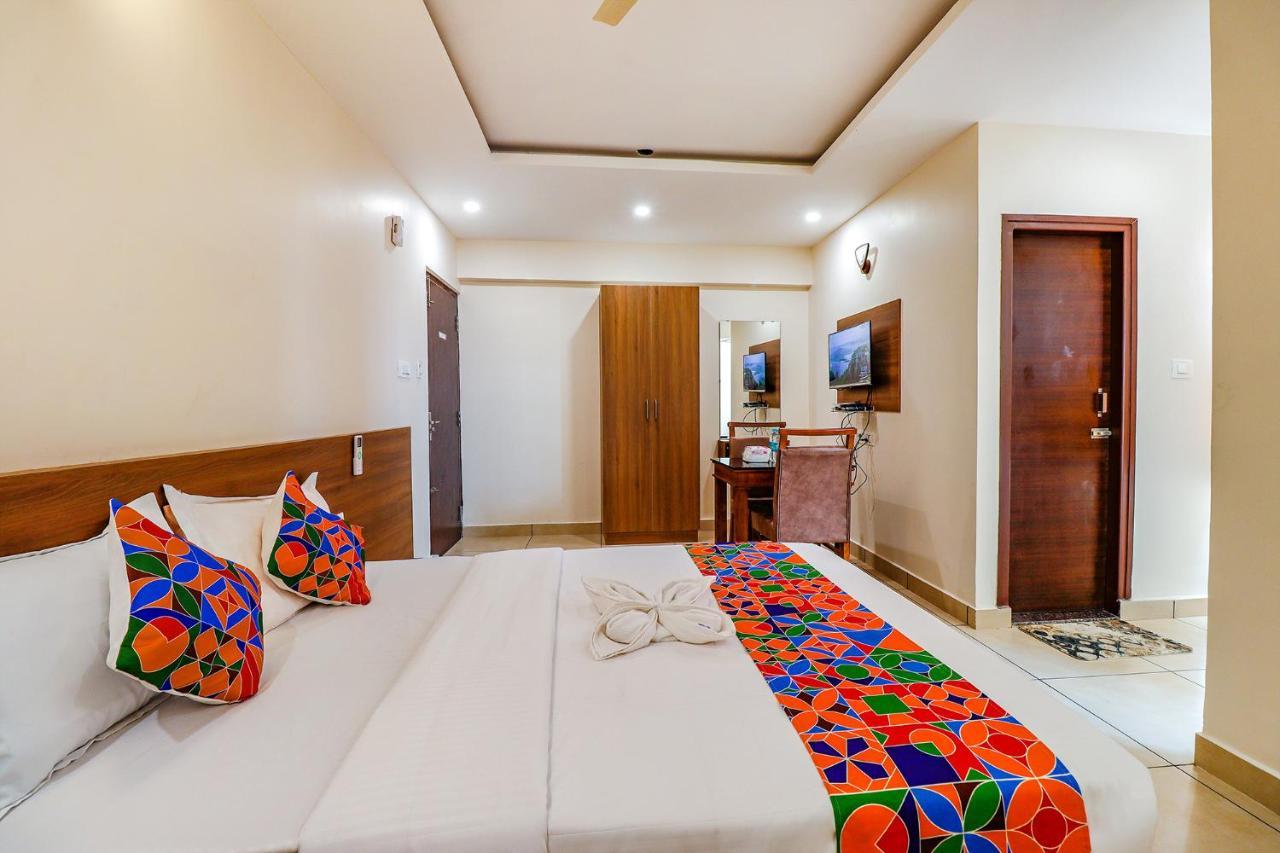Fabhotel Green Park Residency - Nr Manipal Hospital Hotel
