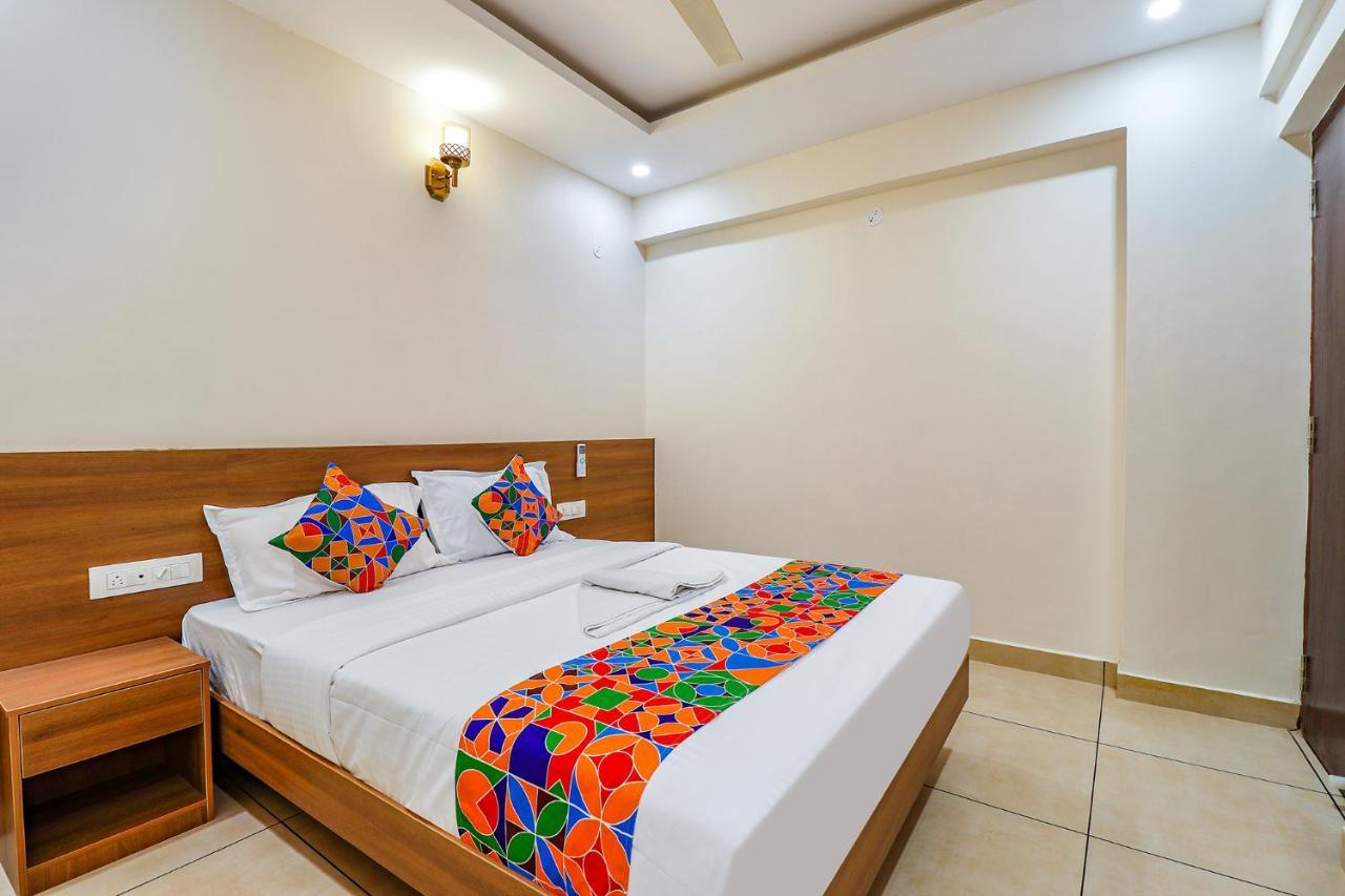 Fabhotel Green Park Residency - Nr Manipal Hospital Hotel