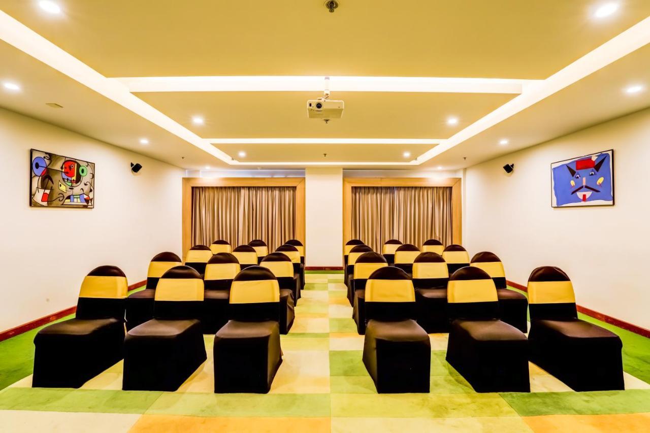 Lemon Tree Electronics Hotel