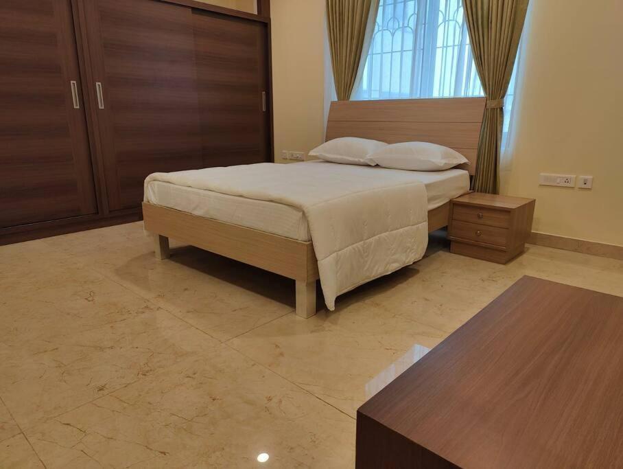 Tara Premium In Indiranagar Apartment