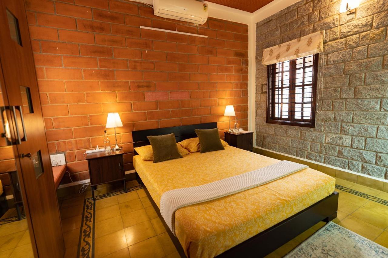 Luho Stone House *