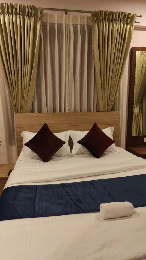 Tara Premium In Indiranagar Apartment *