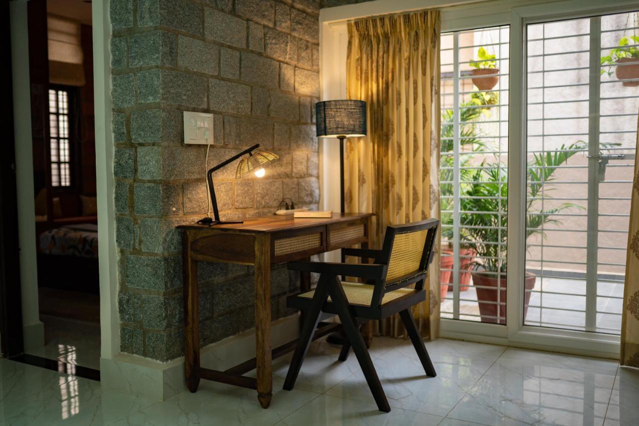 Bed & Breakfast Luho Stone House