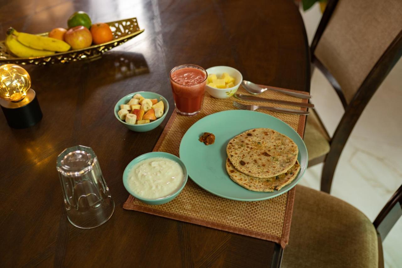 Acomodação com café da manhã  Luho Stone House Bangalore