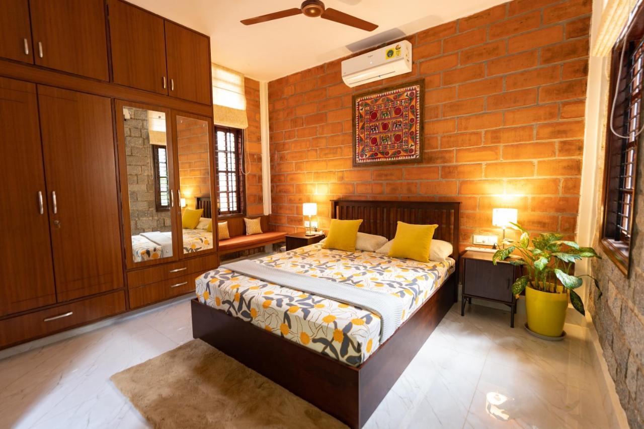 Luho Stone House * Bangalore