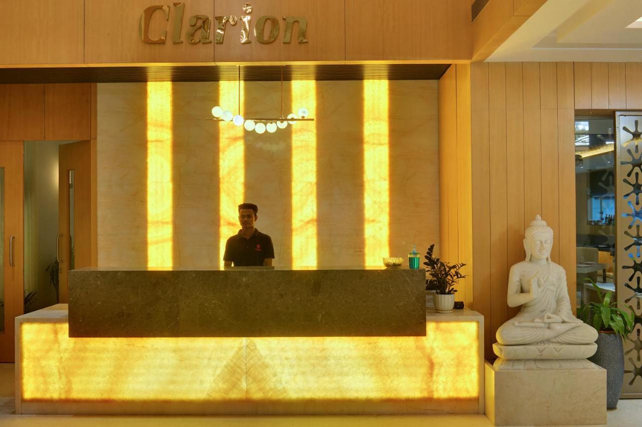 Clarion 4*