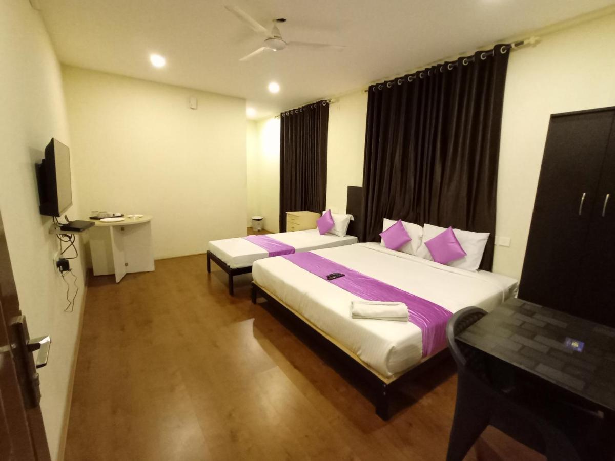 Hotel Crescent Shine 3*