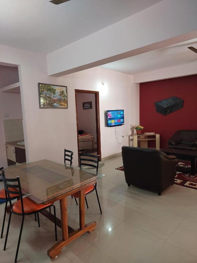 Cmr Service Apartment *