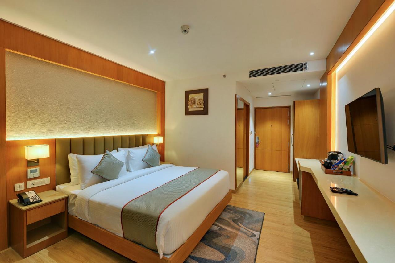 Clarion Bangalore Hotel 4*