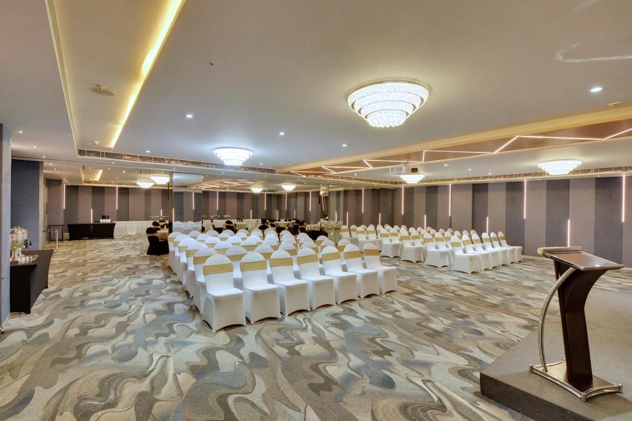 Clarion Bangalore Hotel 4*
