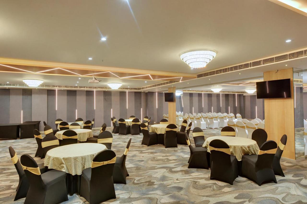 Hotel Clarion Bangalore 4*