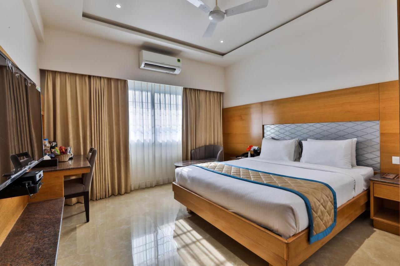 Hotel Vbr Grand Bangalore