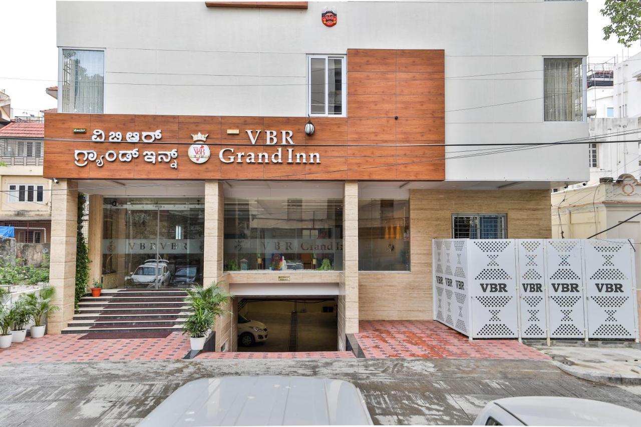 Vbr Grand Hotel Bangalore