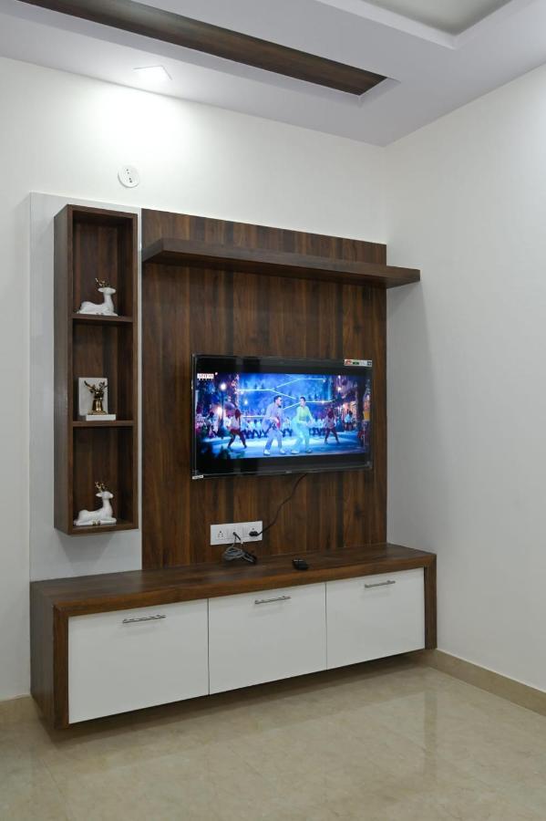 Mangal Murti Signature Apartment