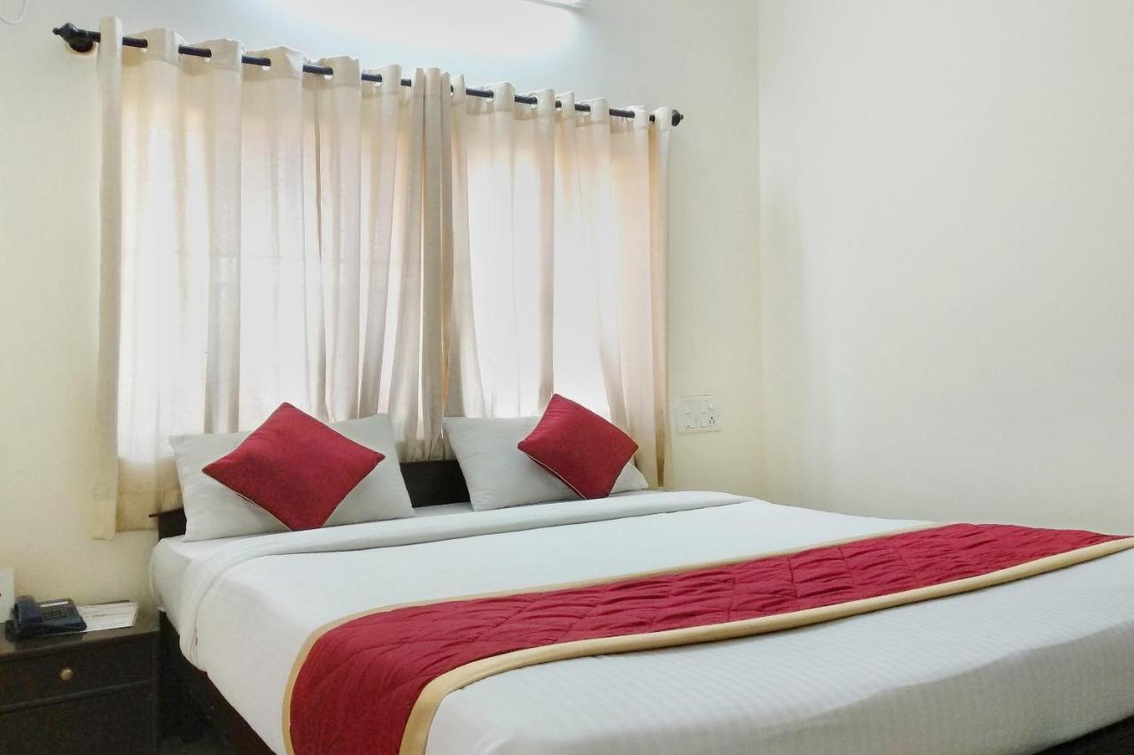 Super Oyo Capital O Premium Hotel Victoria Heights Near Sri Someshwara Swami Temple Hotel