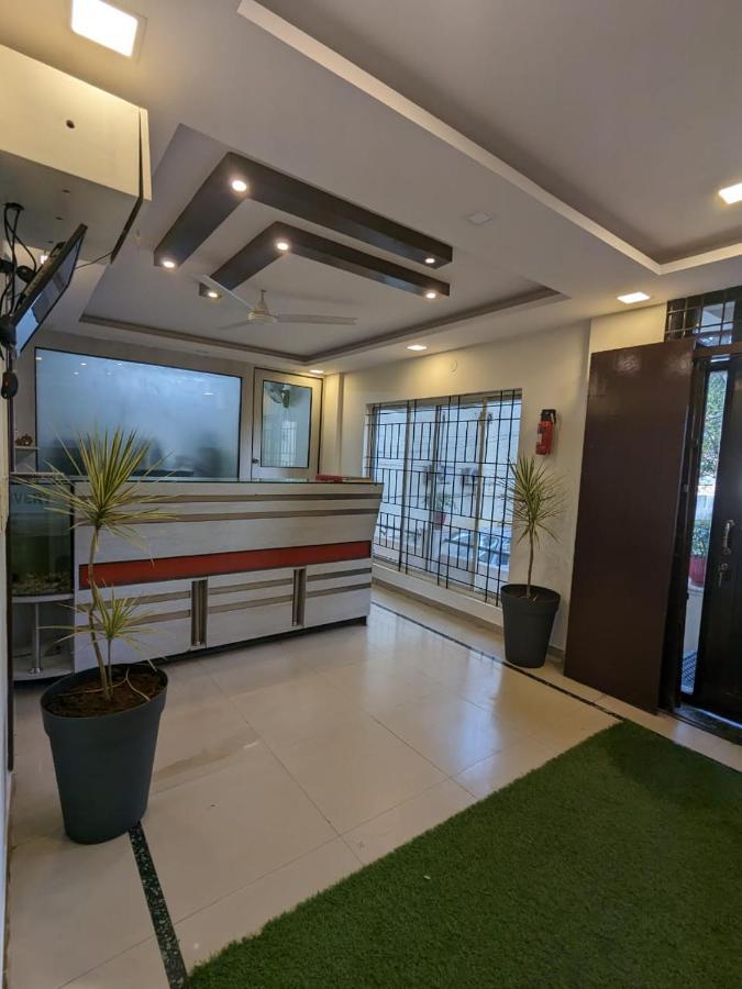 The Altruist Business B-2 Hotel