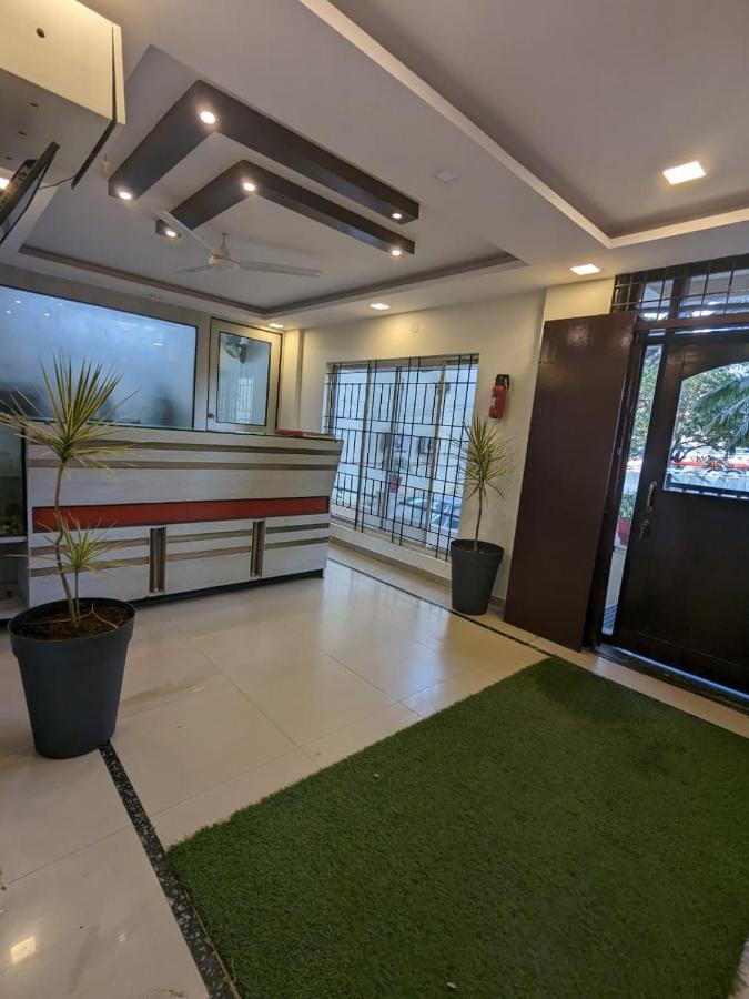The Altruist Business B-2 Hotel