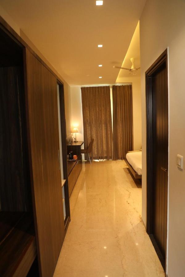 Vrr Astoria & Convention Center Bangalore