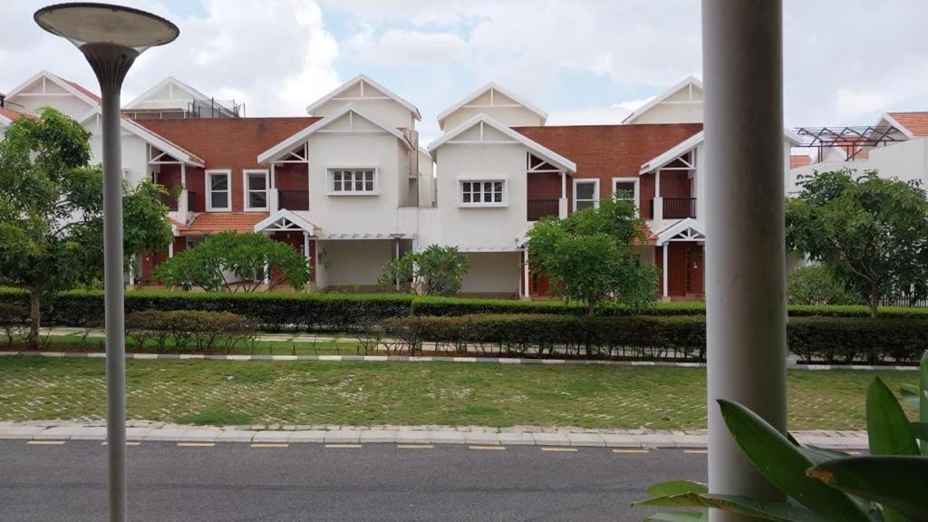 Prestige Augusta Golf Village Bangalore