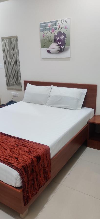Mulberry Hotel 2*