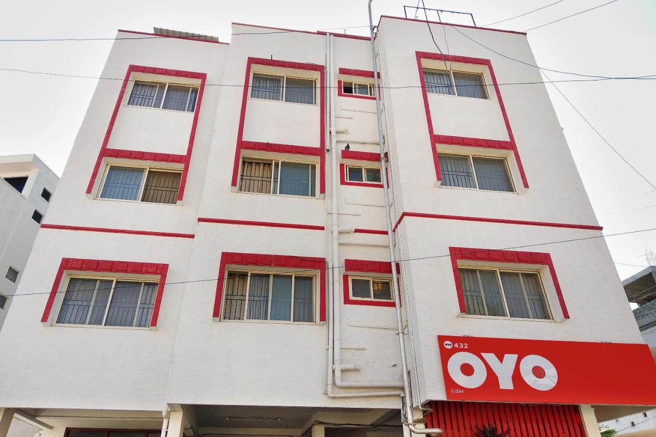 Hotel Super Oyo Capital O Premium Hotel Victoria Heights Near Sri Someshwara Swami Temple