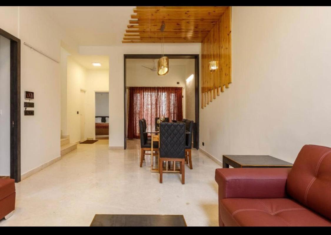Prestige Augusta Golf Village Villa *