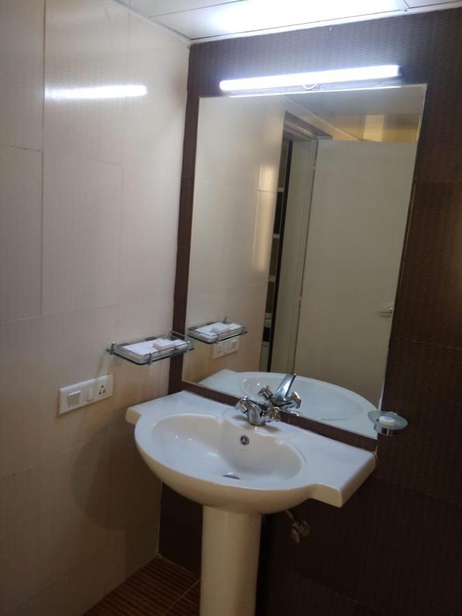 Crest Executive Suites, Whitefield Apartment *