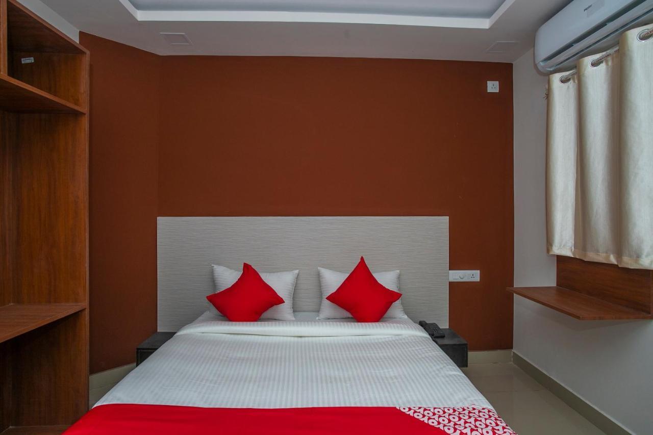 O Varcity Phi Premium Pavilion ,above Hdfc Bank ,near Anjaneya Temple Madiwala, Hosur Main R