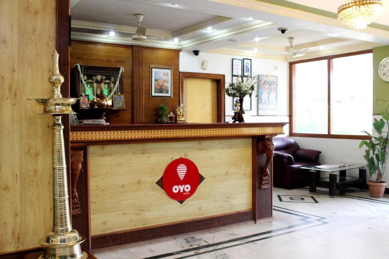Oyo Hotel Ganga Sagar Near Sri Someshwara Swami Temple