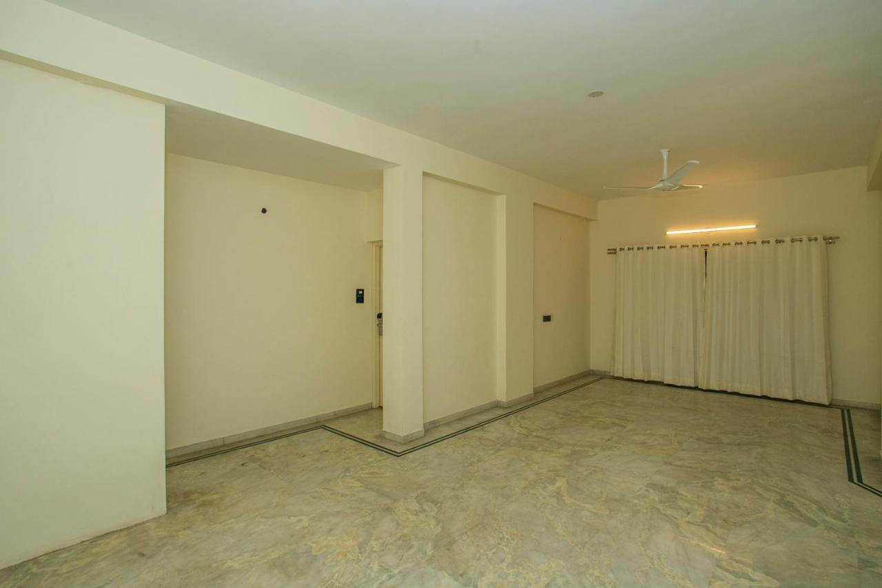 Hotel Collection O Premium Eden Au Near Sri Someshwara Swami Temple