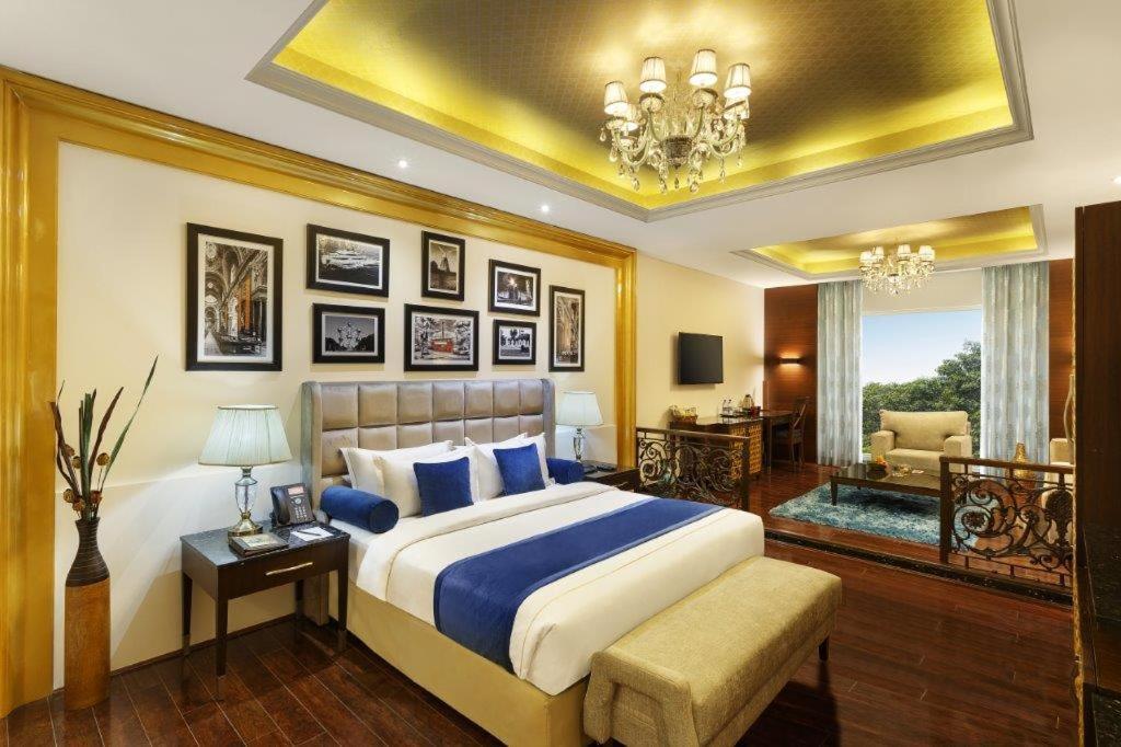 La Marvella, Hotel