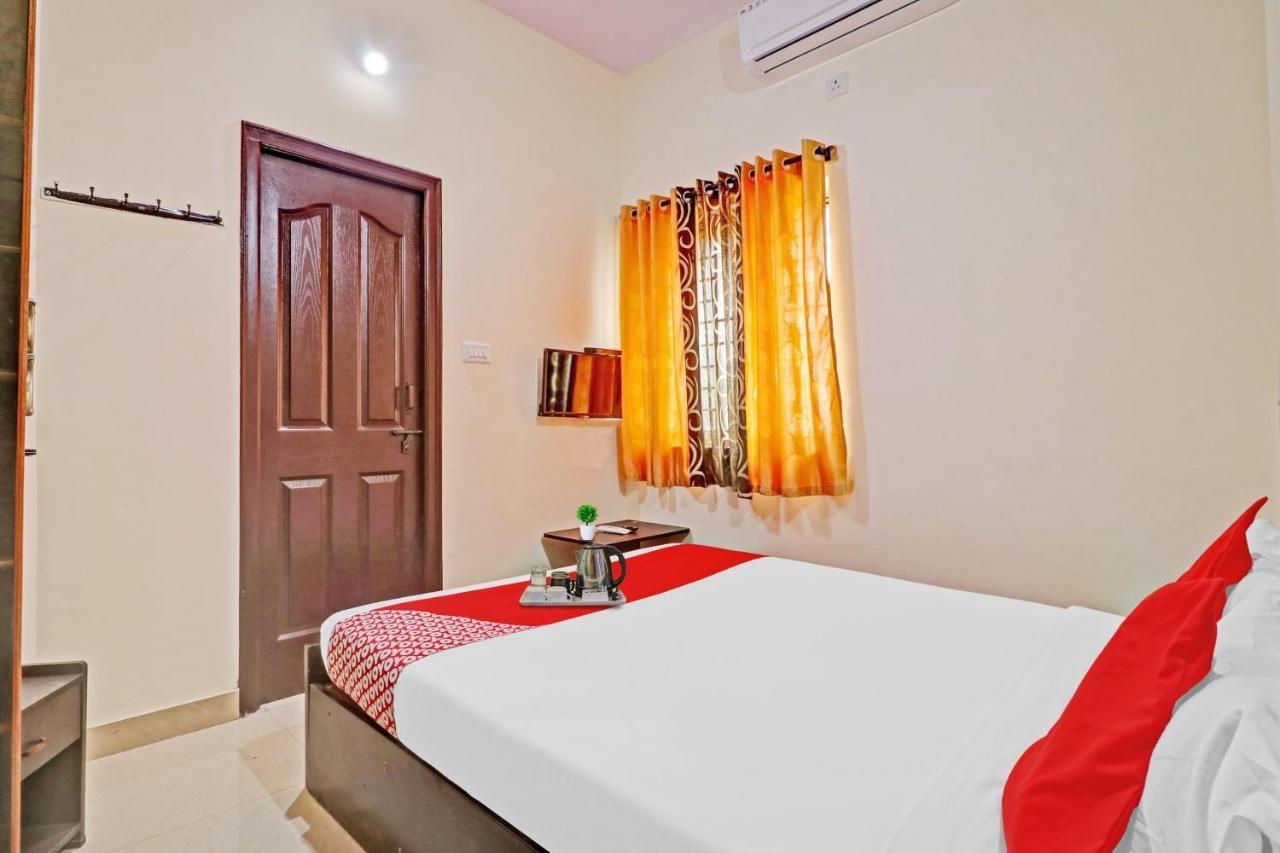 Super O Mn Residency Near Ragigudda Sri Prasanna Anjaneyaswamy Temple Hotel