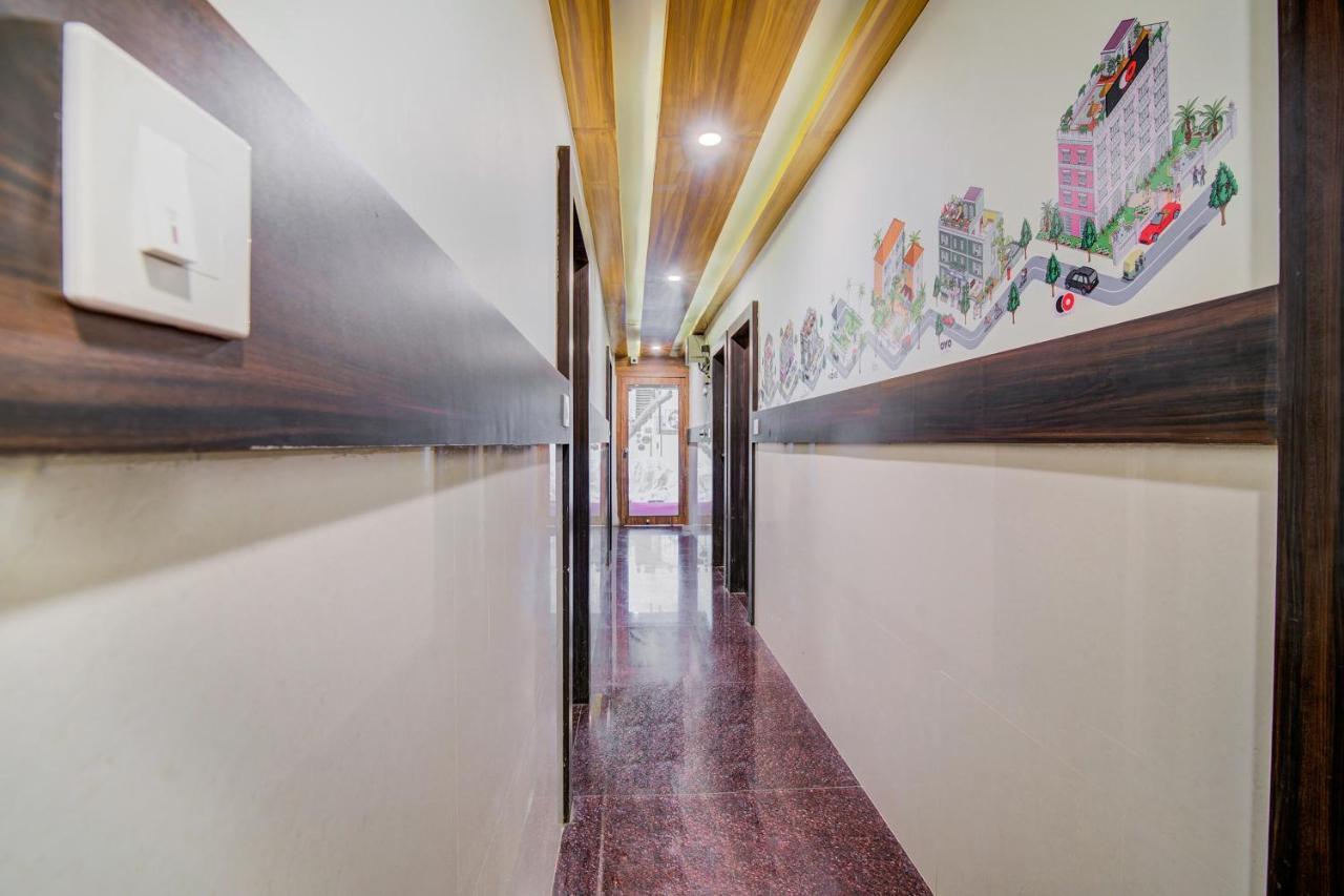 Hotel Oyo Varcity Park Near Ragigudda Sri Prasanna Anjaneyaswamy Temple Bangalore