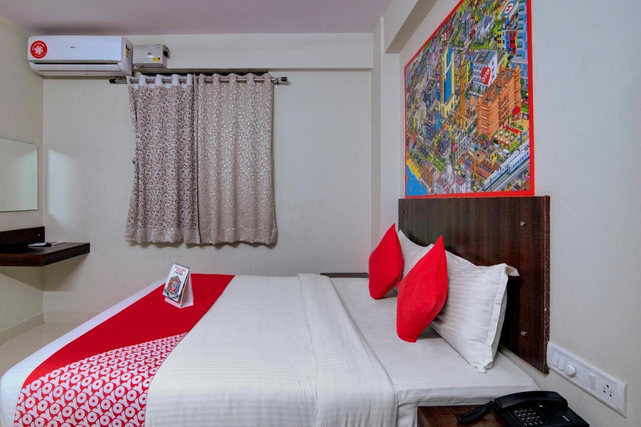 Hotel O Varcity Plaza 4*