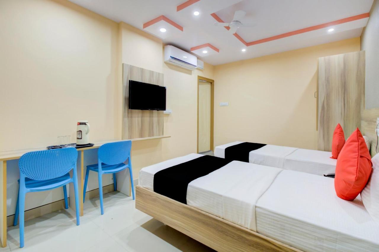 Collection O Rk Grand Hotel