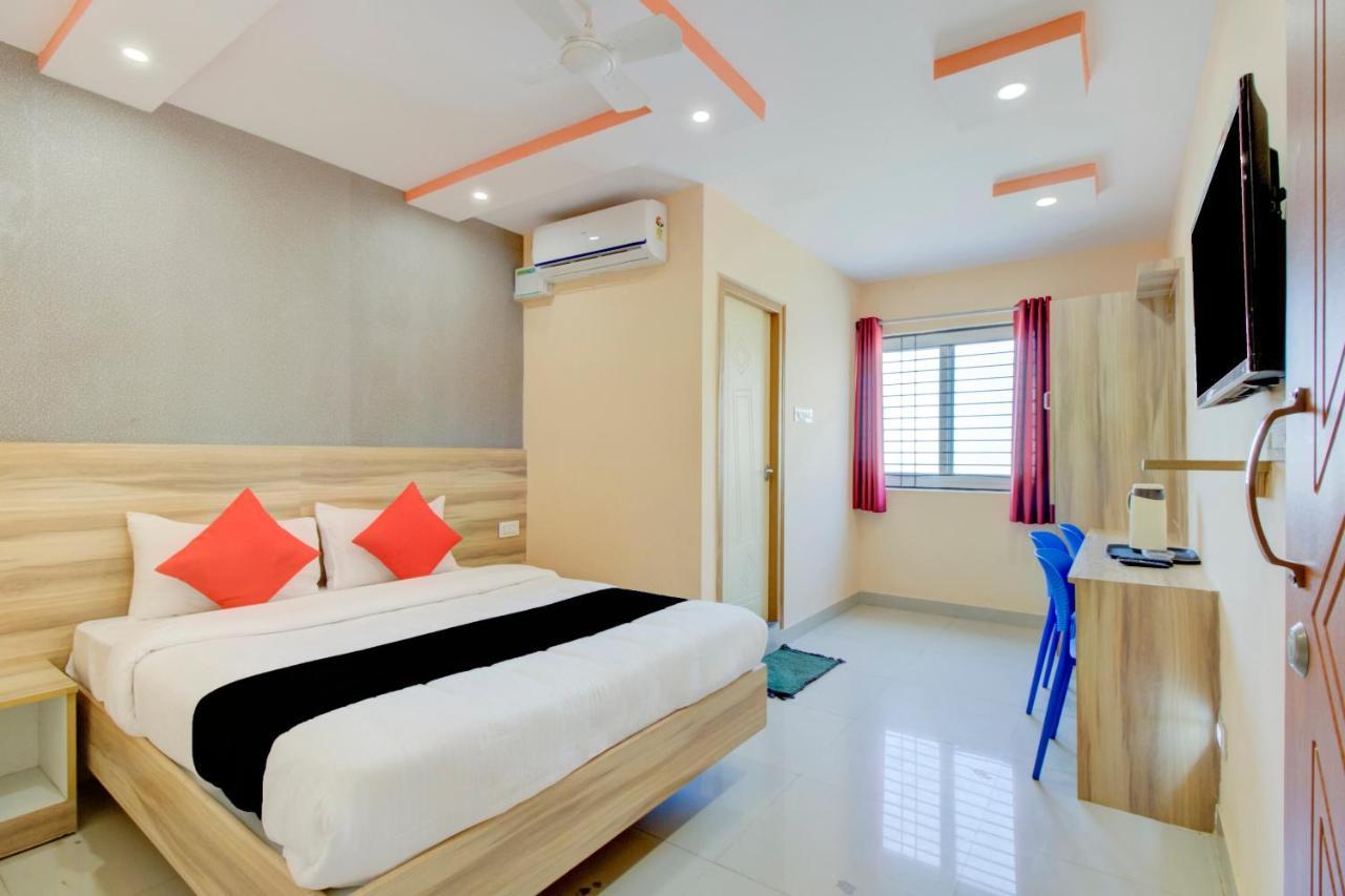 Hotel Collection O Rk Grand